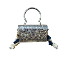 The avni bag