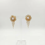 Lightweight flower dangler