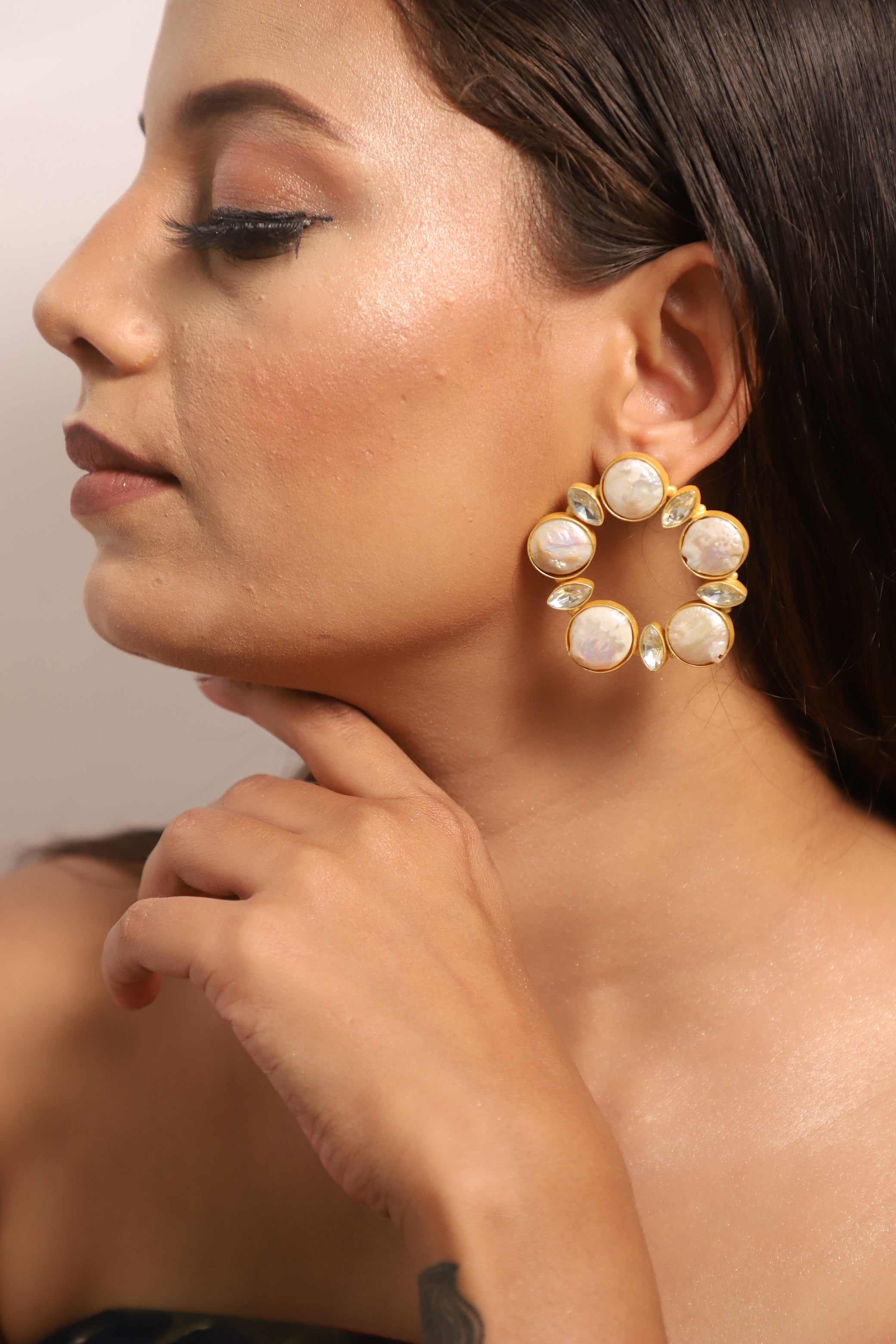 Pearl Chip Zirconia Hollow Studs