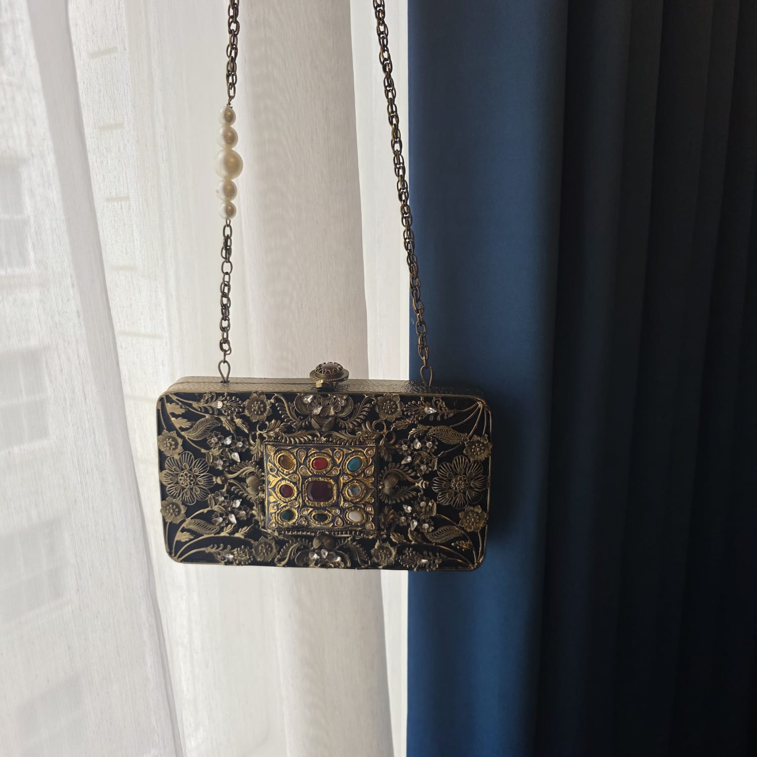 Meenakari filigree clutch bag[ antique gold ]