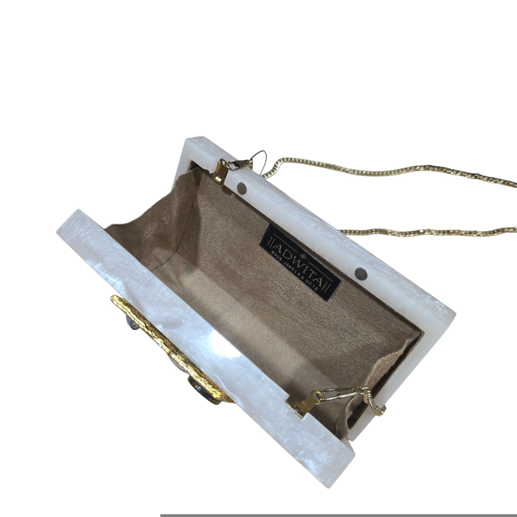 The Auor Clutch[white ]