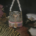 Gotapatti bucket bag in shades of black