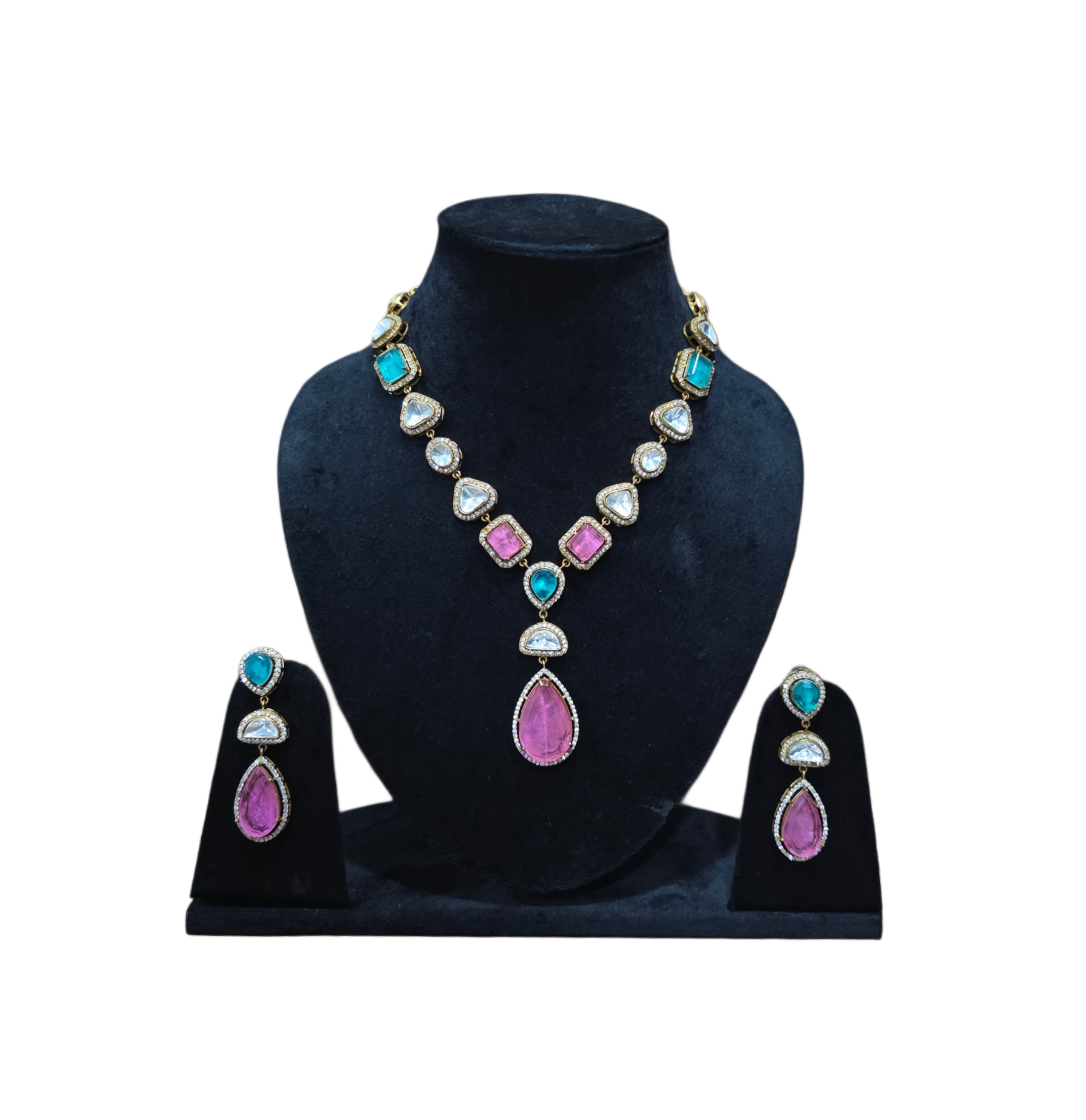 Samaira necklace set Secondary image