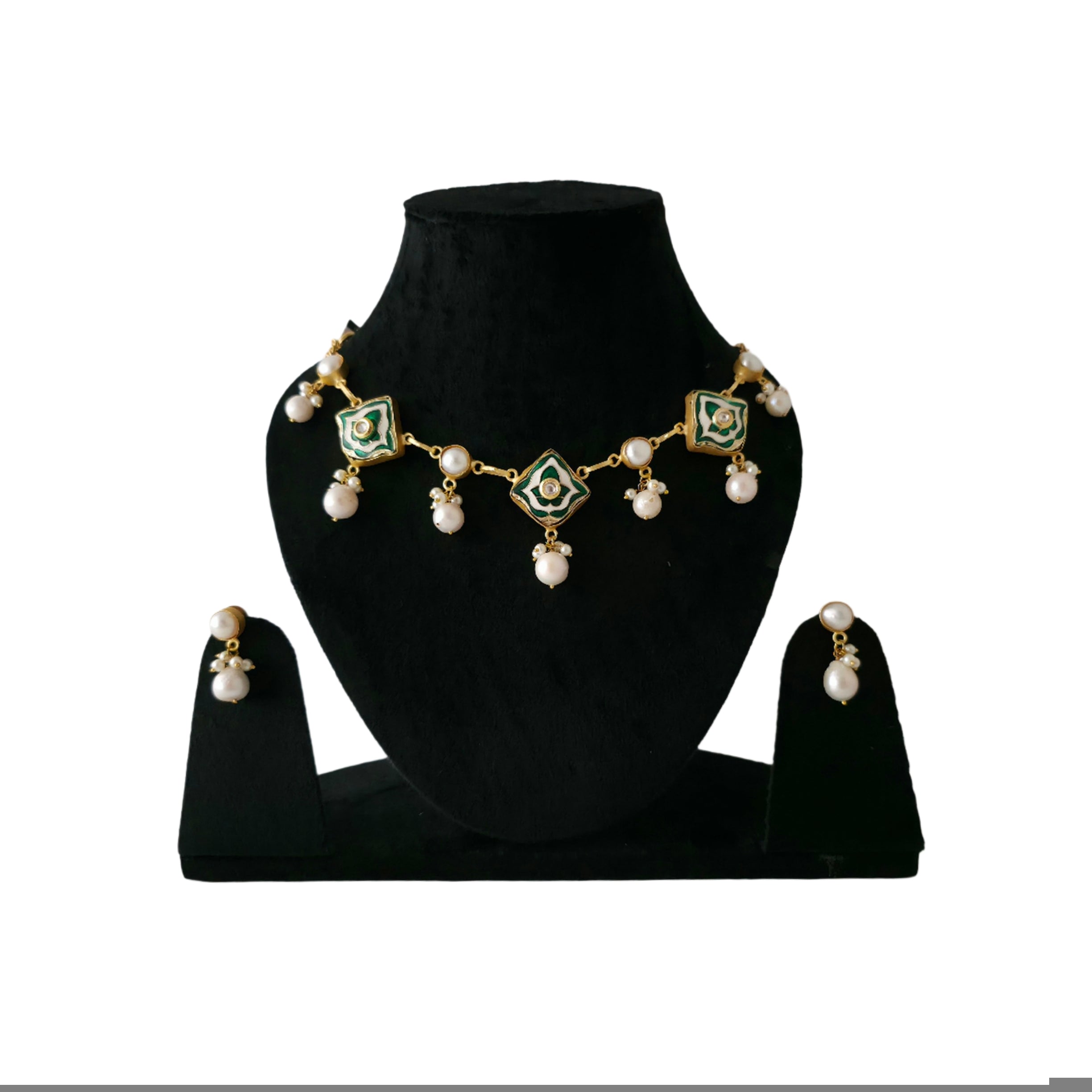 Pearl Droplet Meenakari Necklace Set in green Secondary image