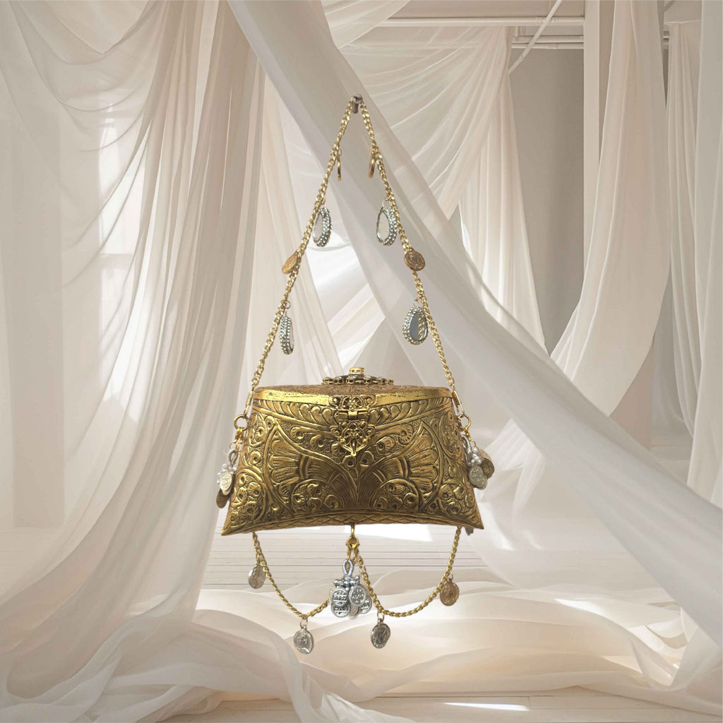 Aysha bag in antique gold