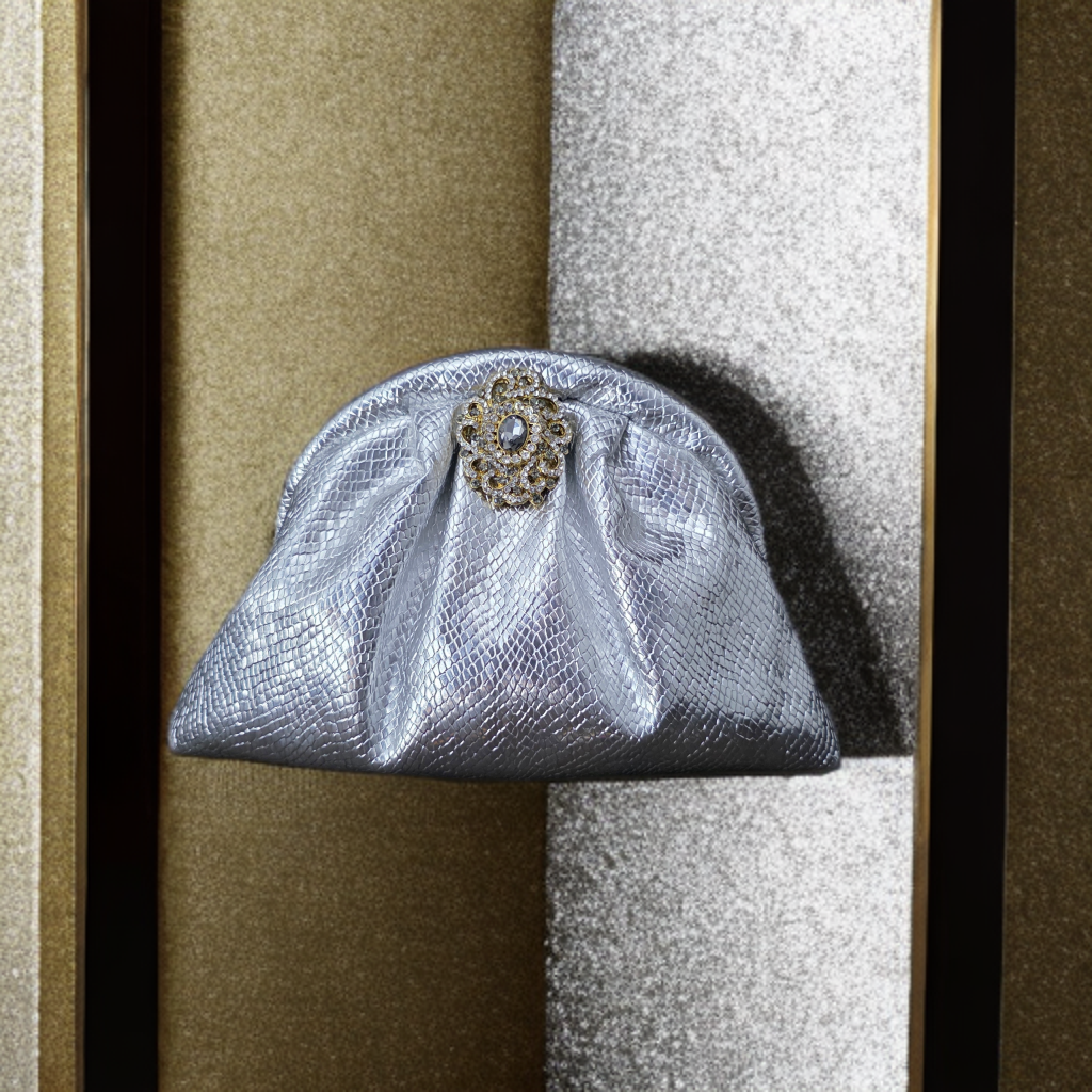 Victorian pouchette - silver Main image