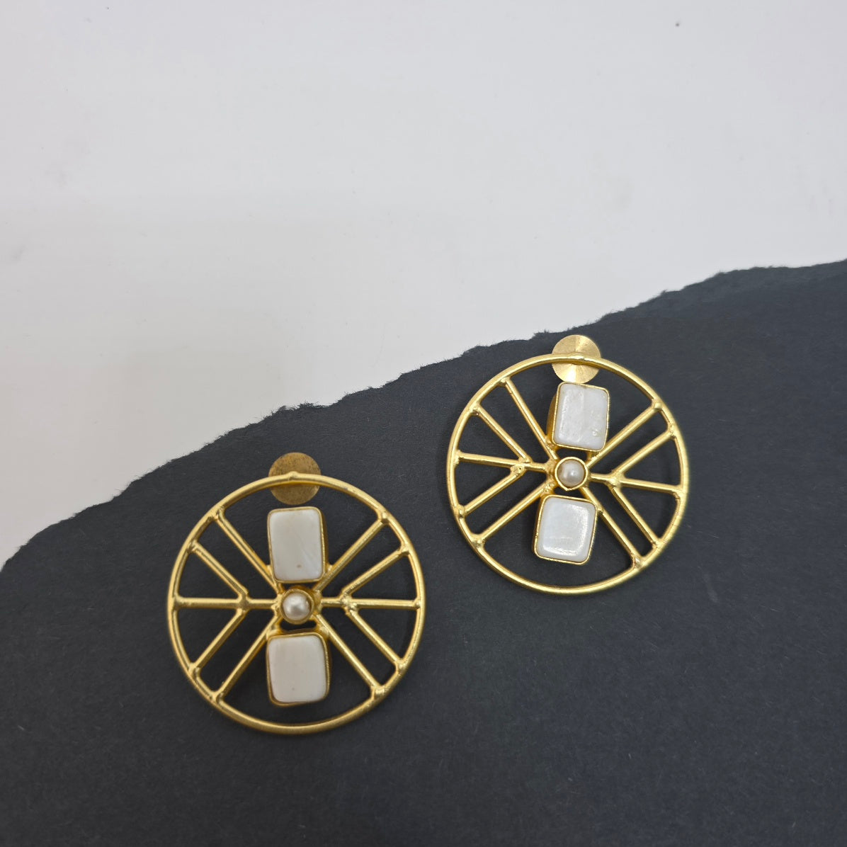 Geometrical Studs