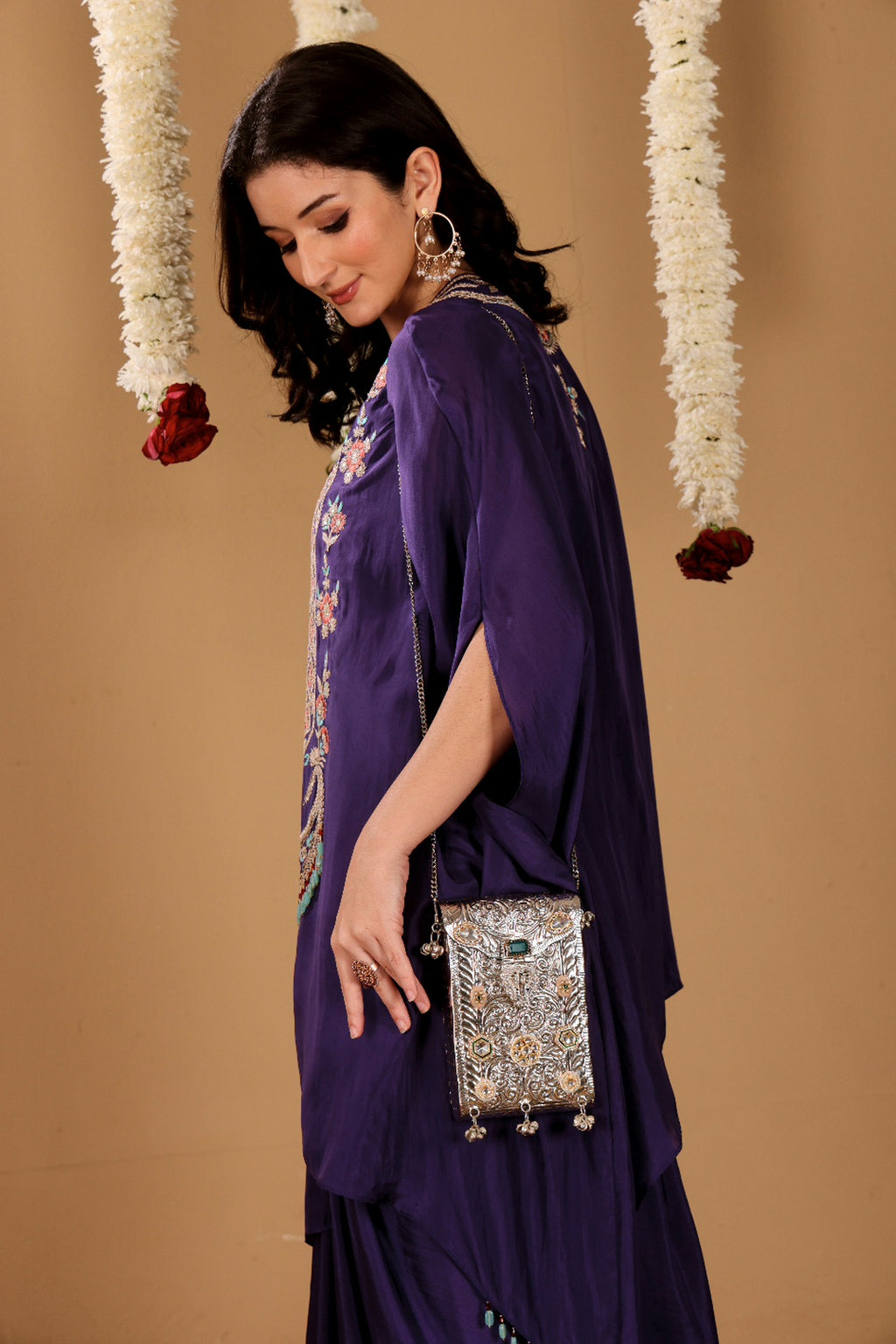 Kundan mobile  batua bag [Silver]