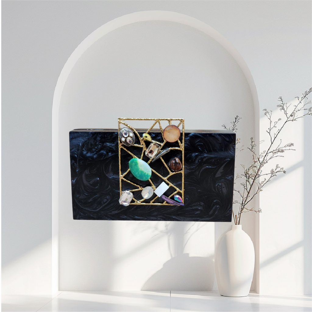 The Auor Clutch[black]