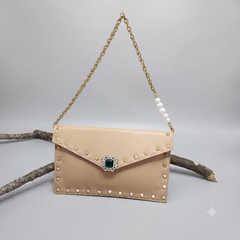 Emerald broach stud envelope bag