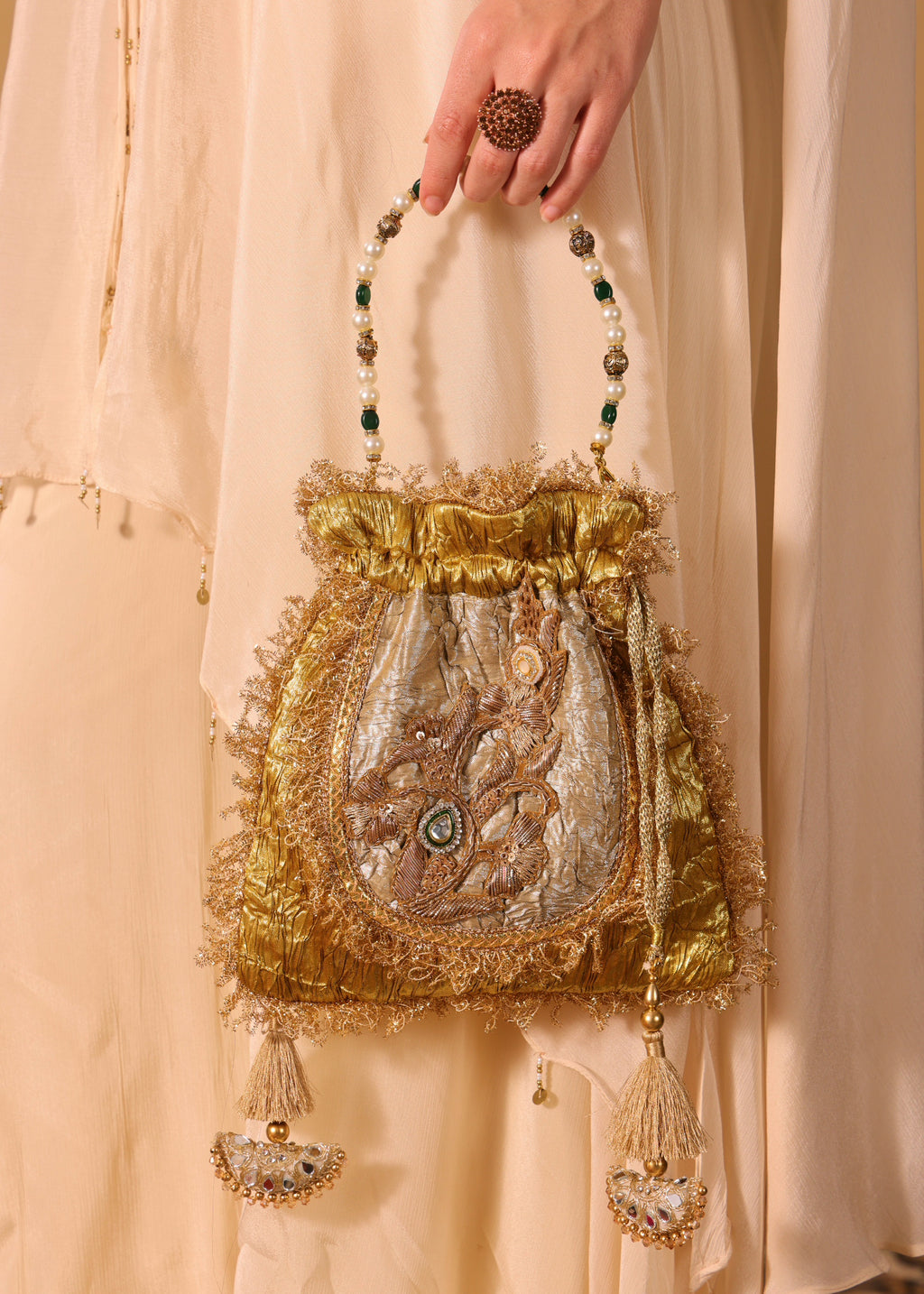 Kundan gota potli[Gold]