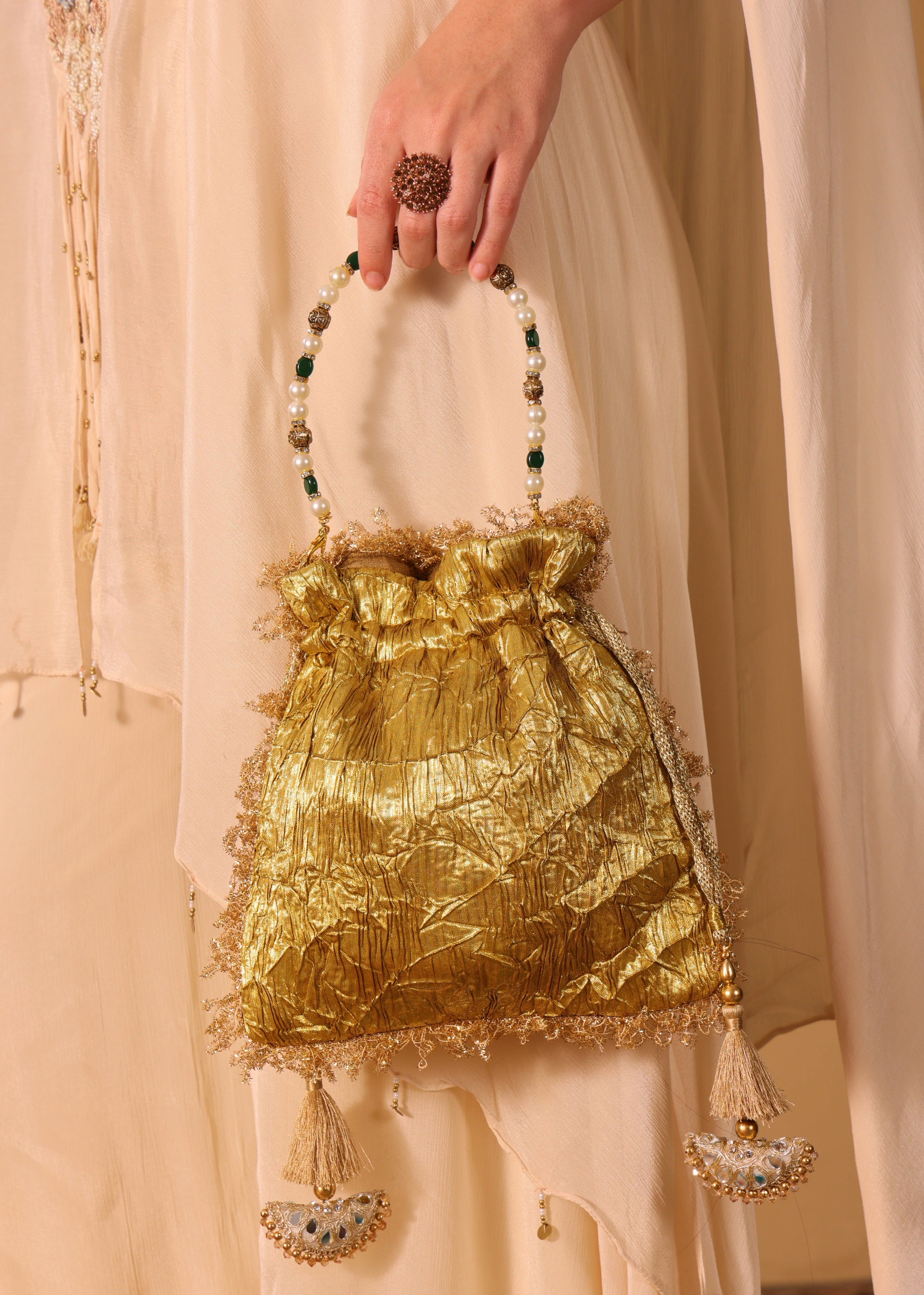 Kundan gota potli[Gold]