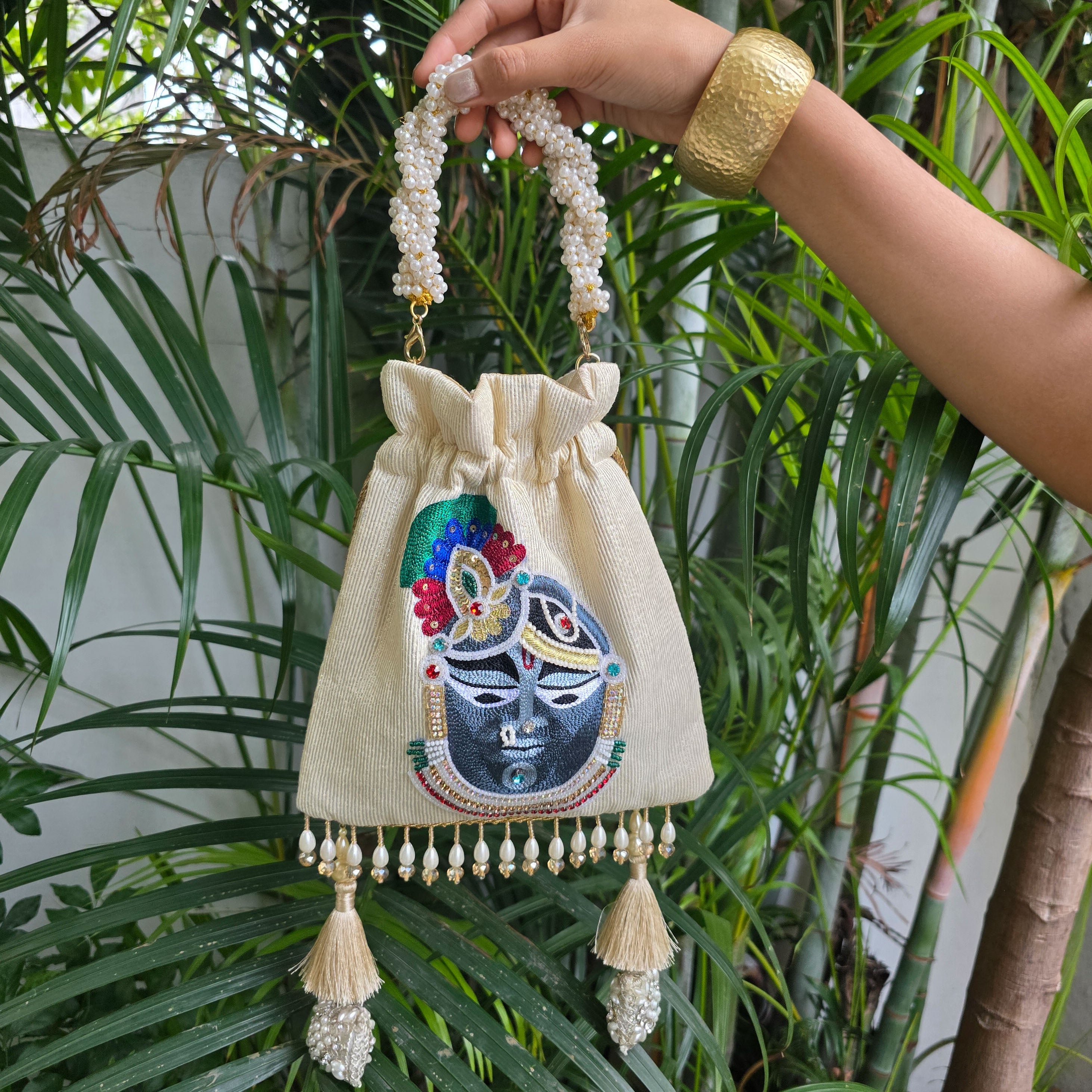 Shreenathji Potli
