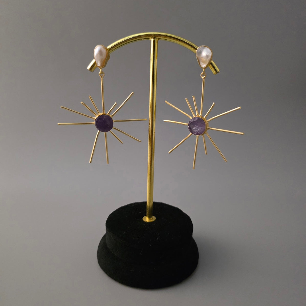 Falling pearl star[amethyst] Secondary image
