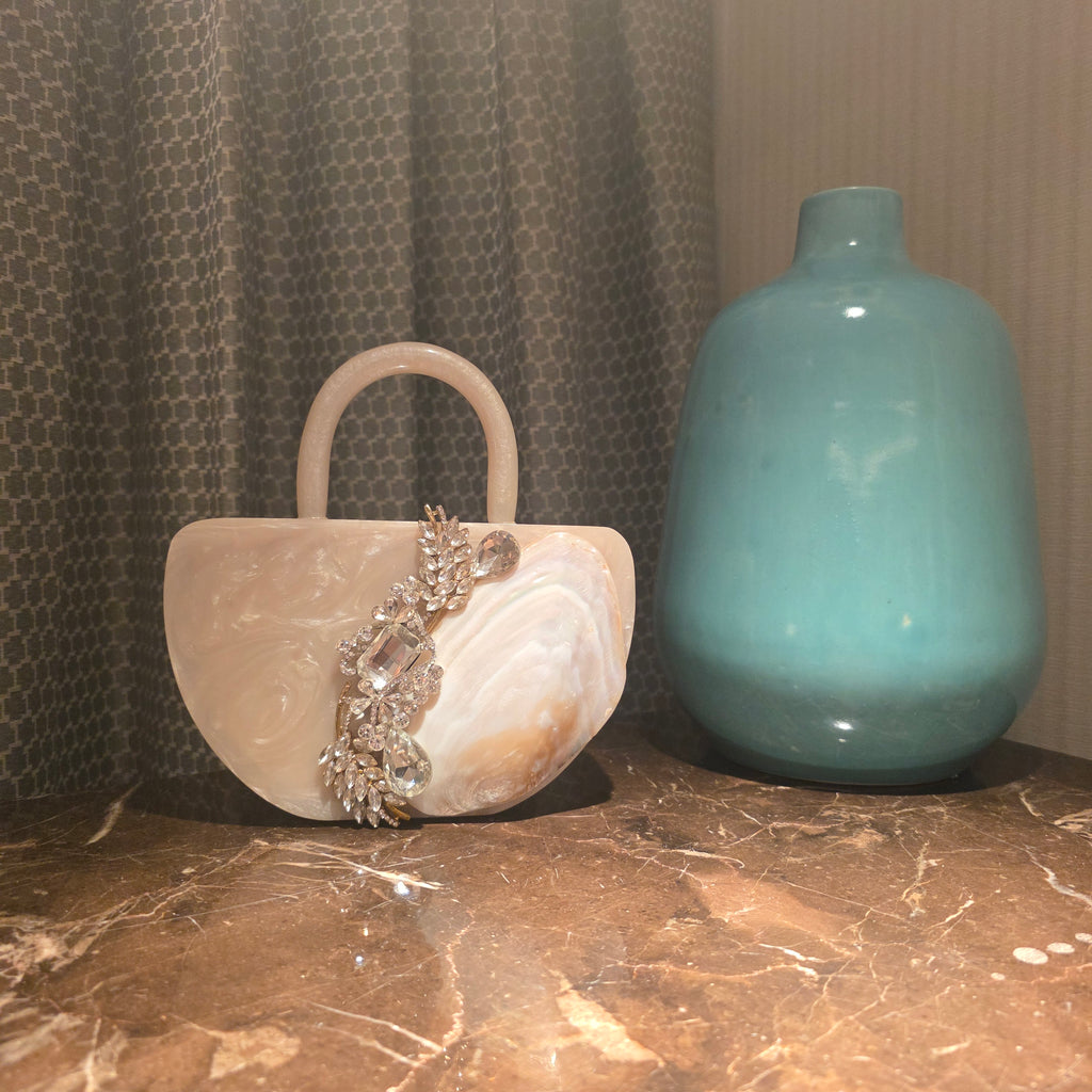 The Muniba Clutch