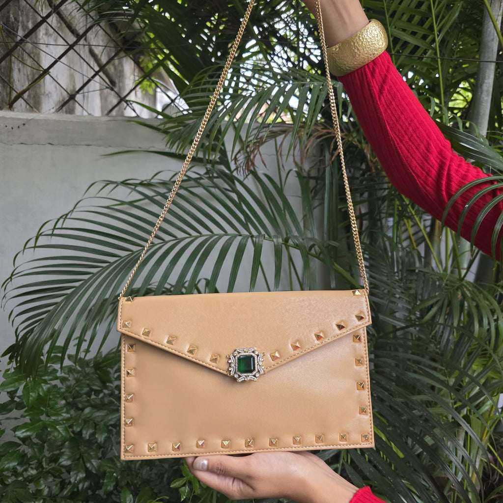 Emerald broach stud envelope bag
