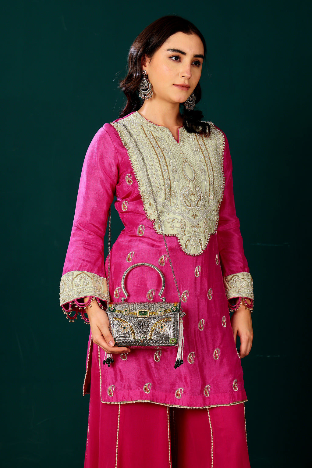 Vedika bag - gold with silver detailing