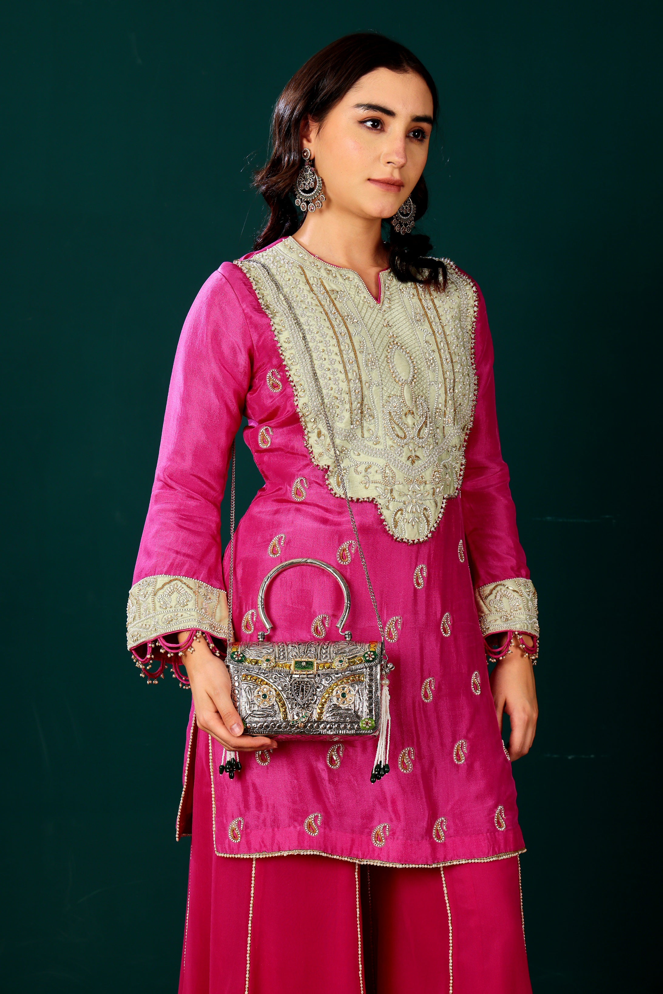 Vedika bag - gold with silver detailing