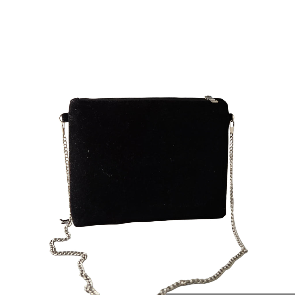 Frill flap bag