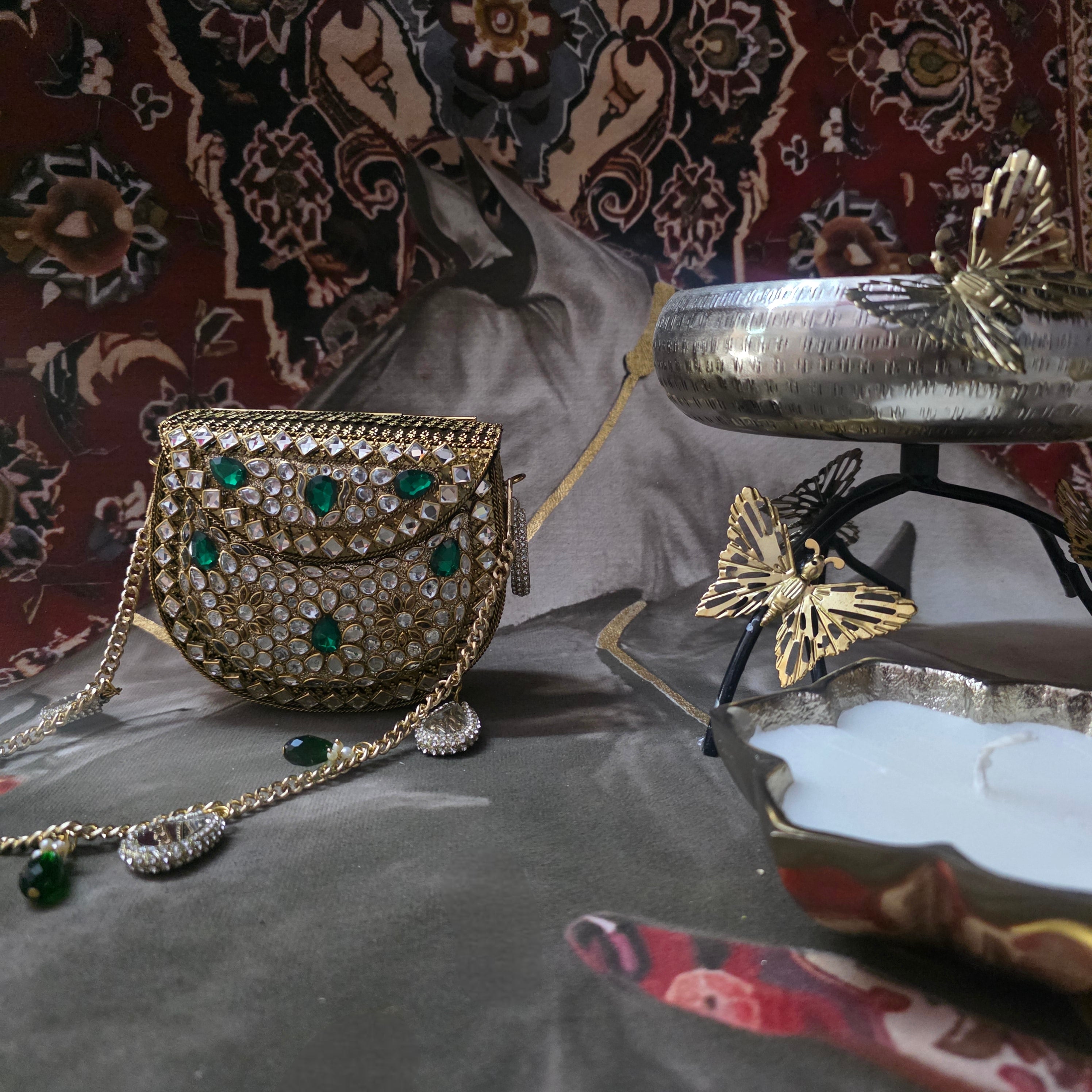 Mini kundan mirror bag - emerald green Secondary image