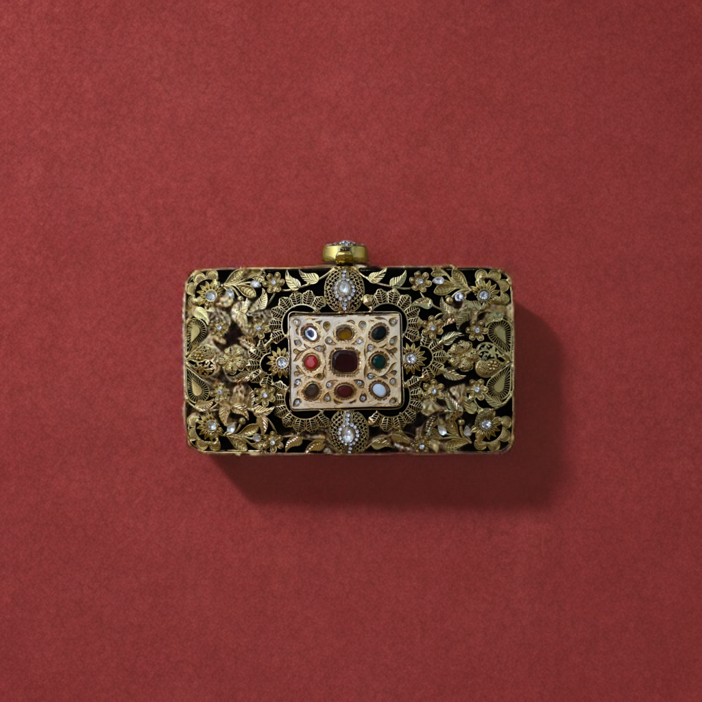 Meenakari filigree clutch bag [ gold] Secondary image