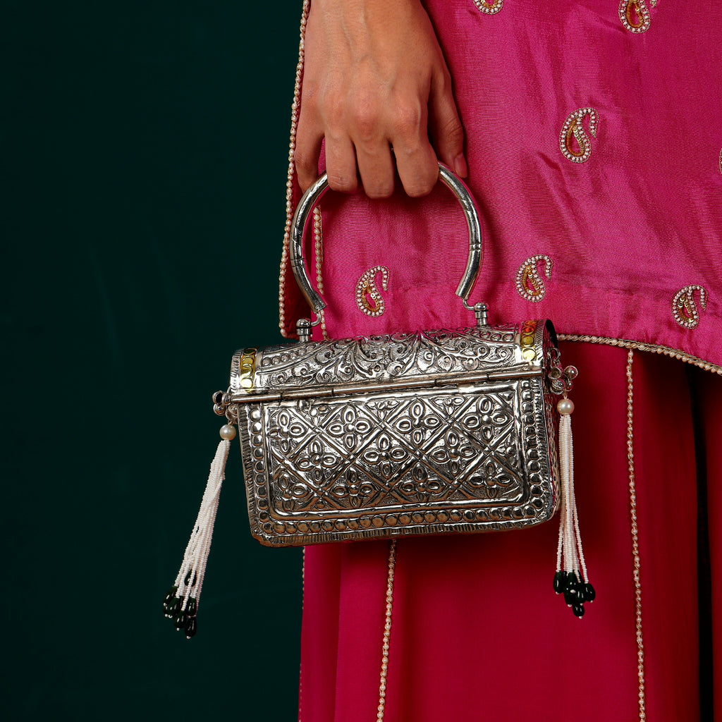 Vedika bag - gold with silver detailing