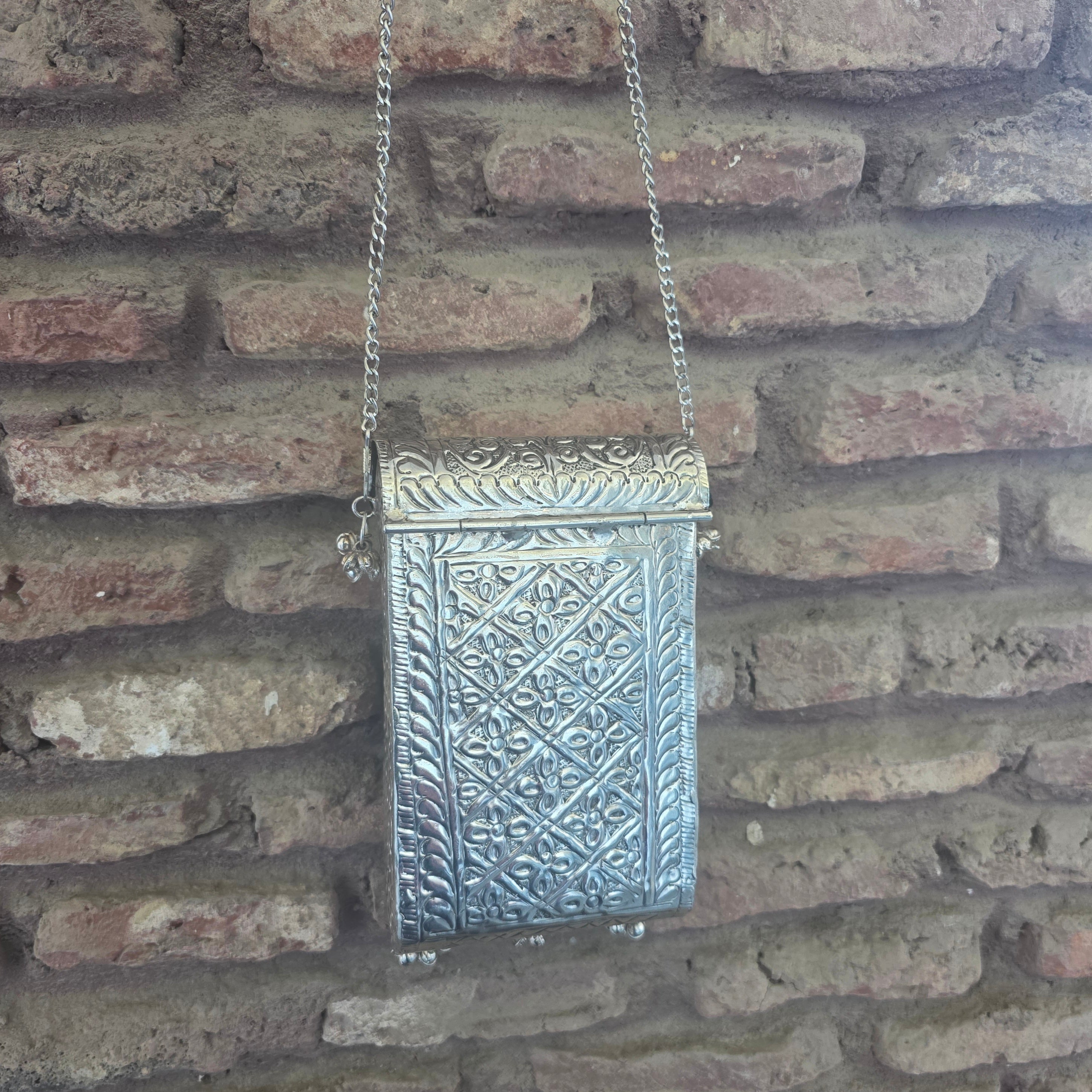 Kundan mobile batua- silver