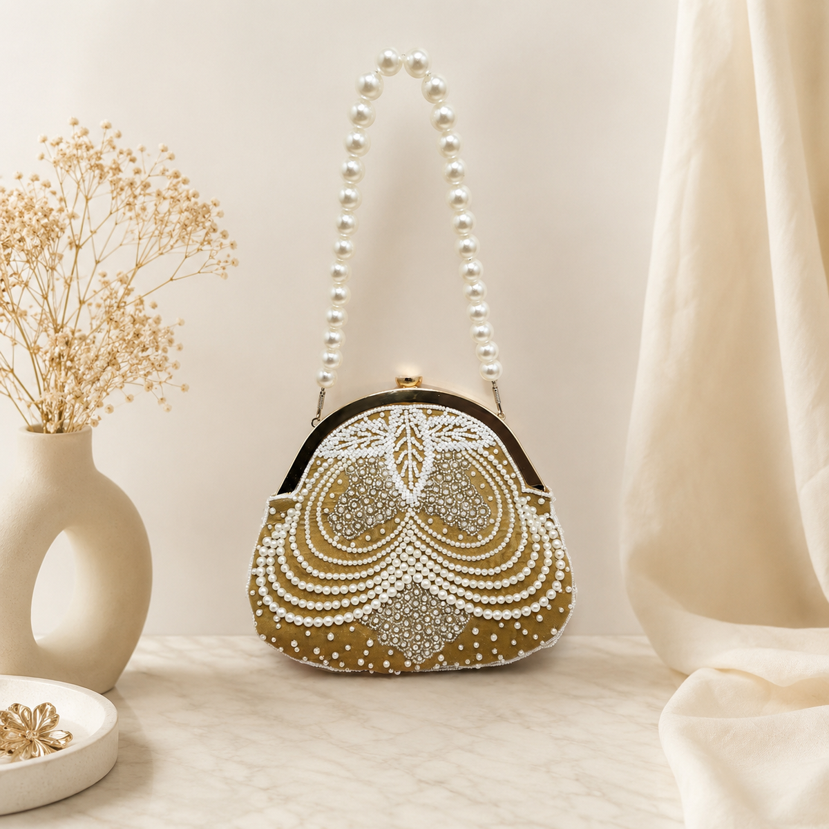 Rosette Cutch Bag in Peach
