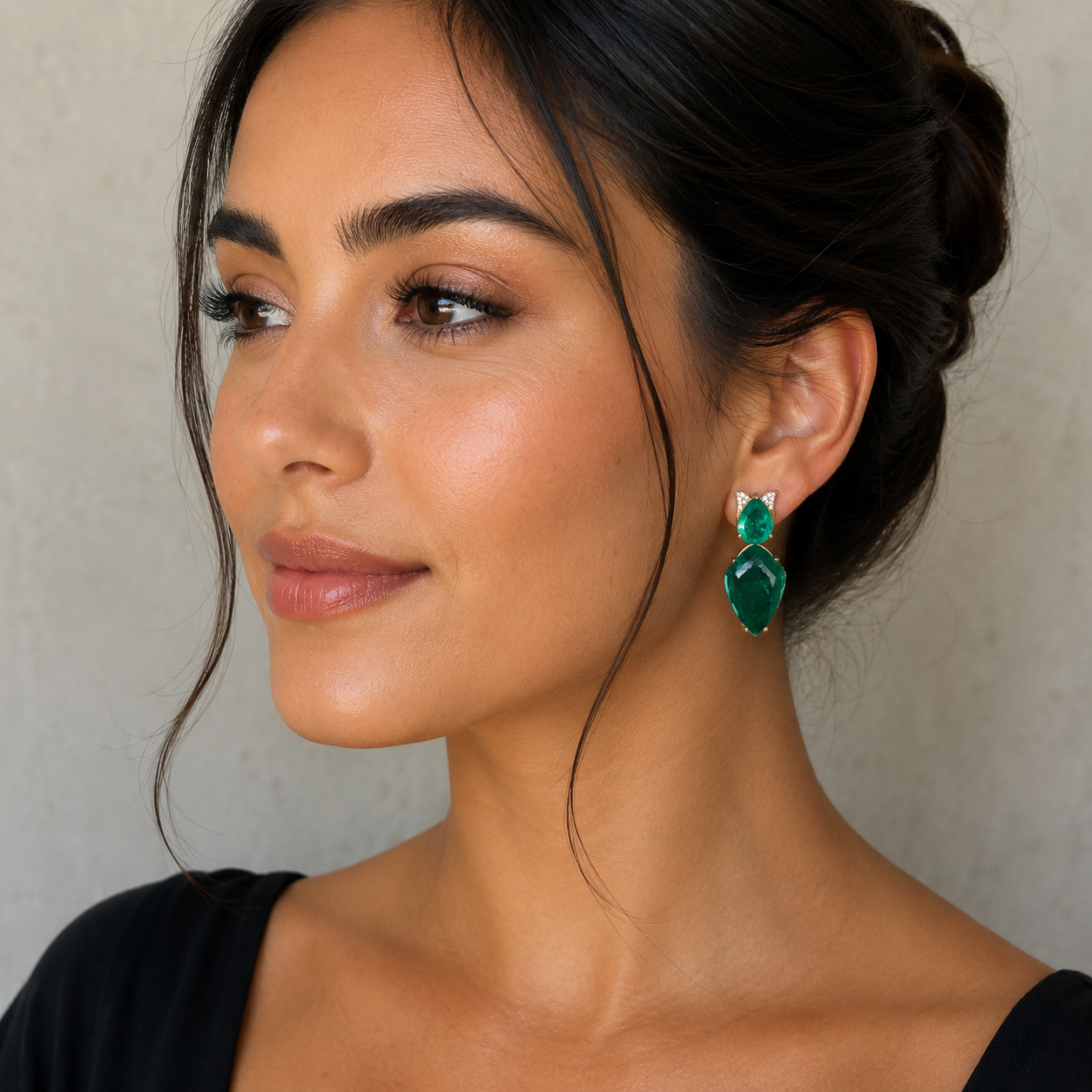 Emerald saga earrings