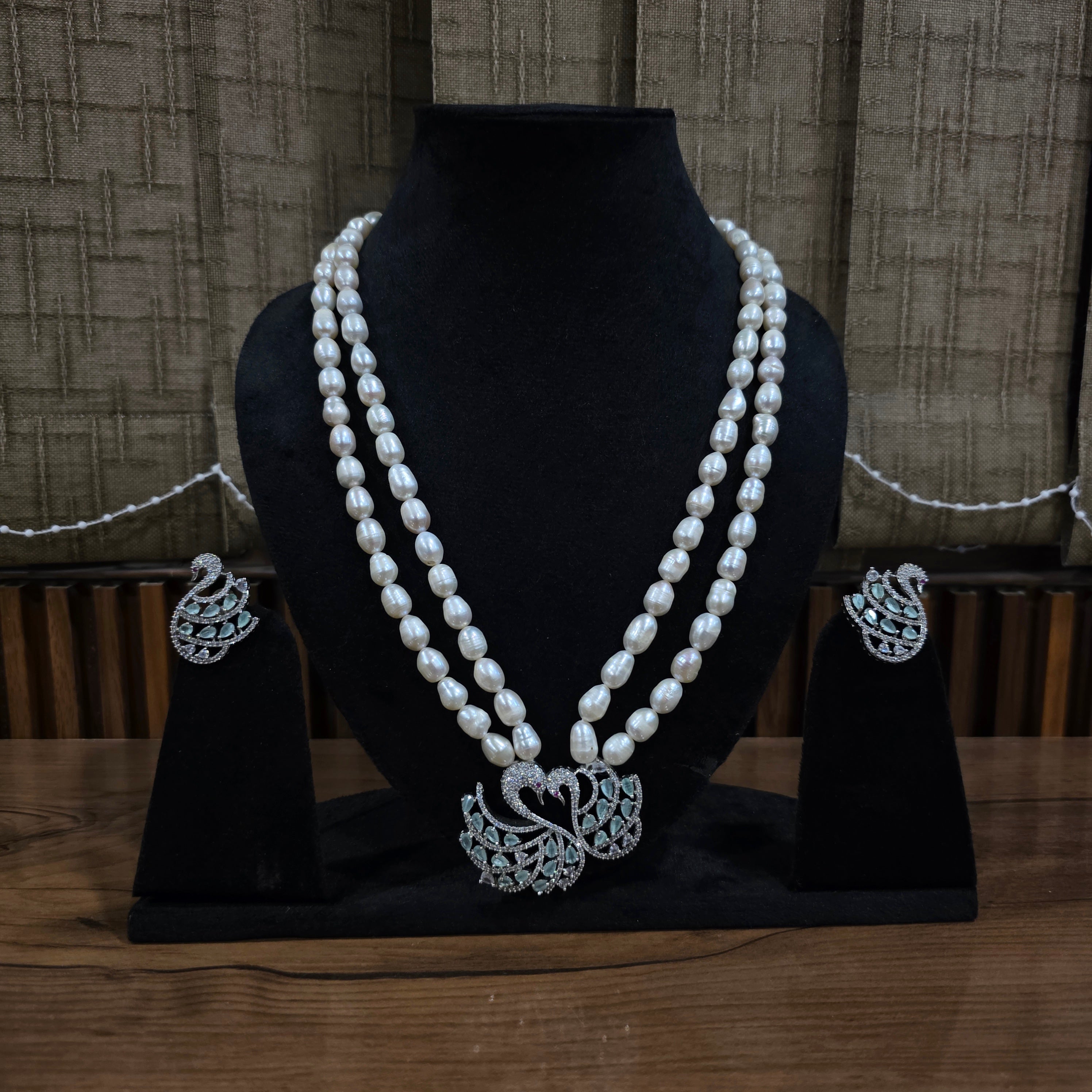 Twin swan necklace set[mint green] Main image