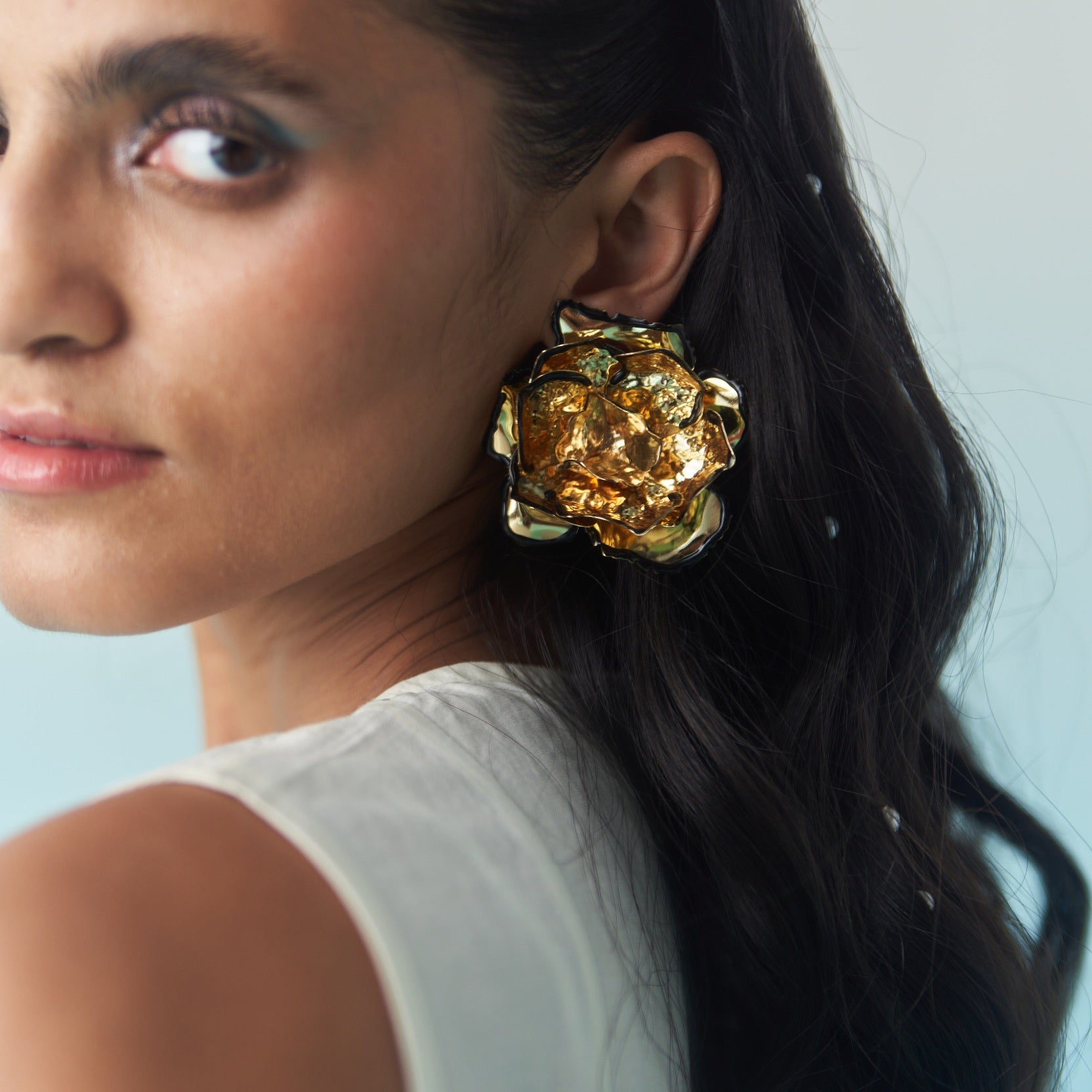 3d Cluster flower with hint of black Main image