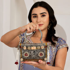 Vratika bag in silver with gold highlighting