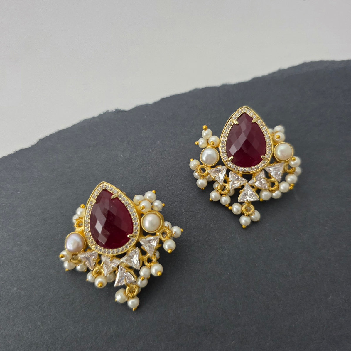 Brianca Studs In Pearl And Zirconia[ red onyx] Main image
