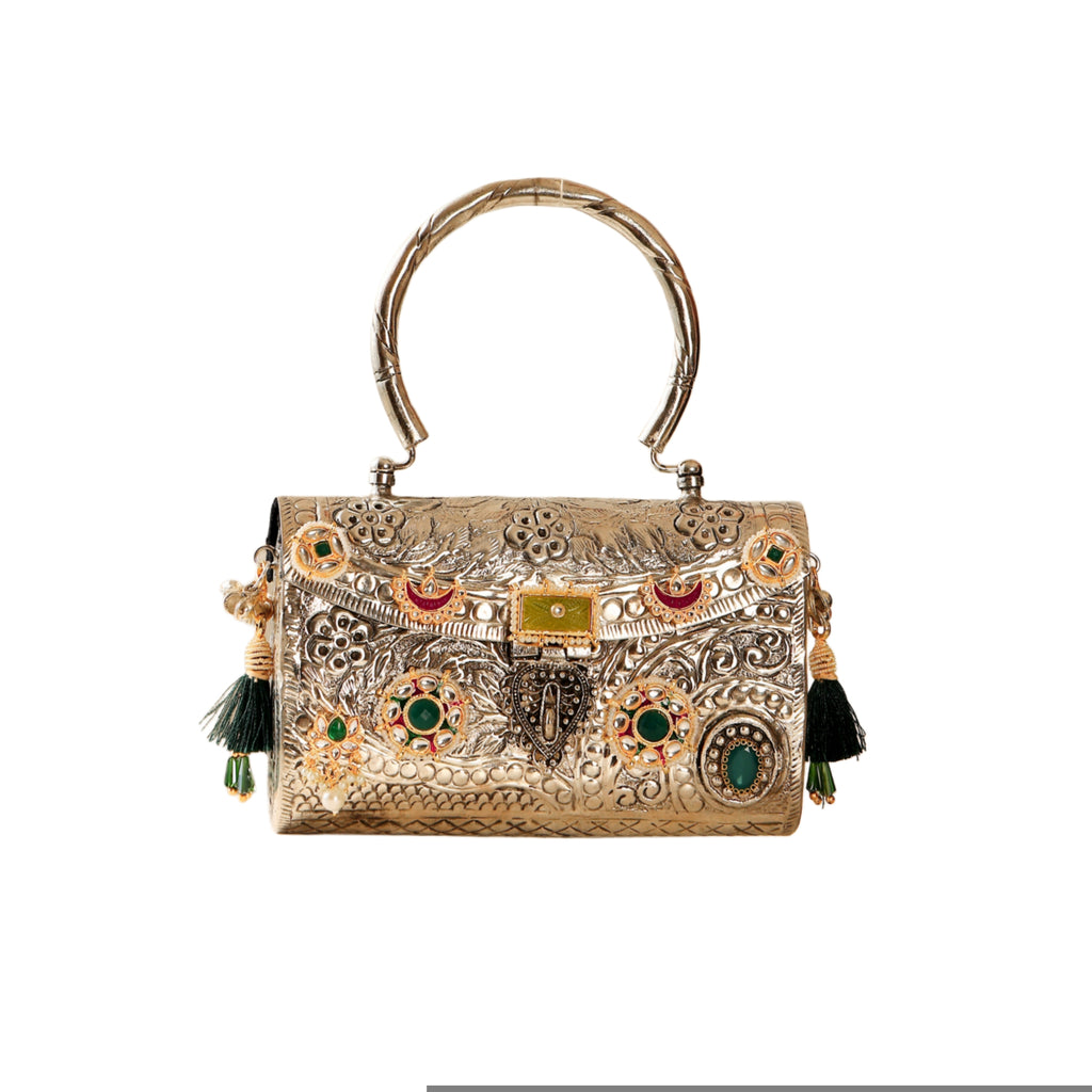 Advika bag in silver