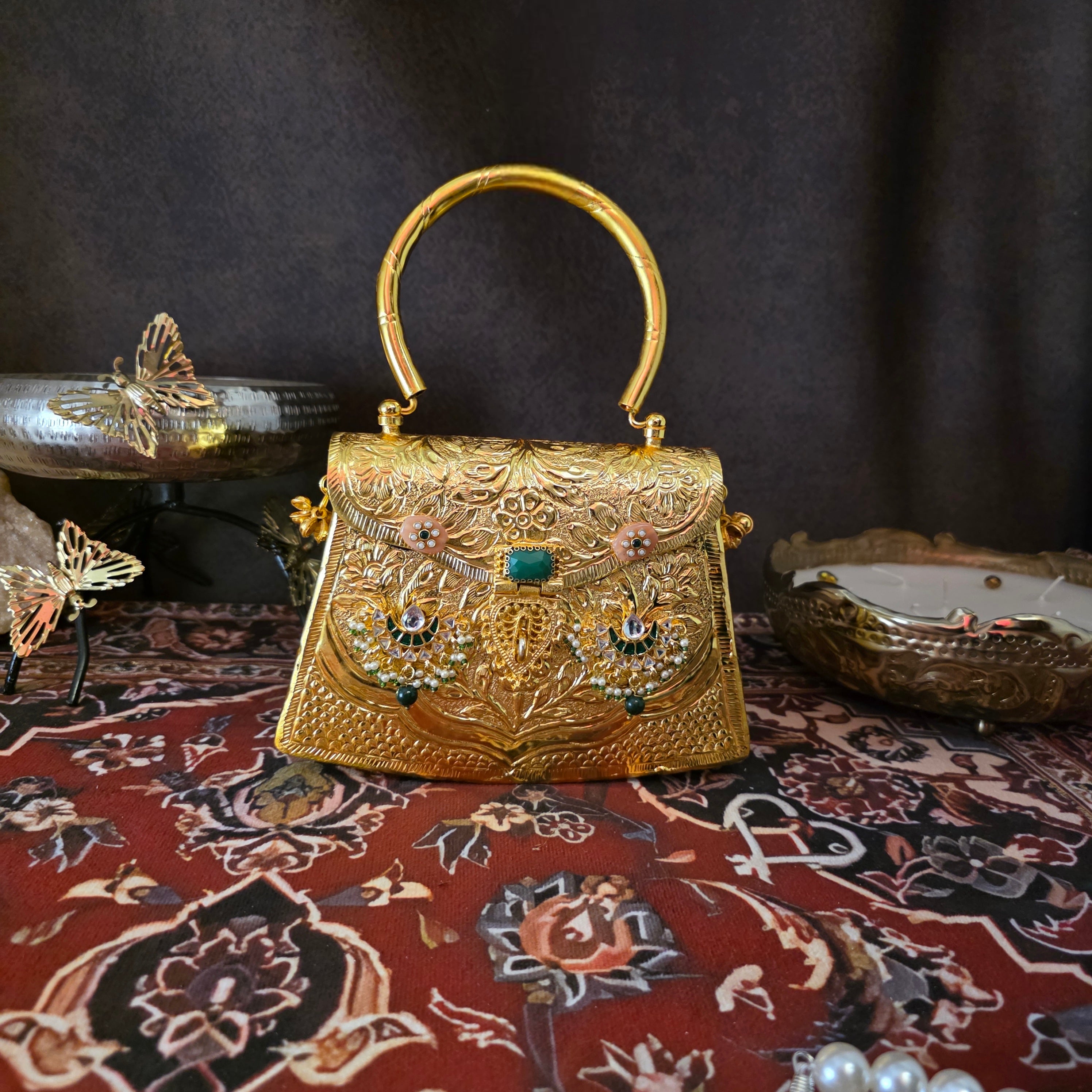 Mudra bag - gold Main image