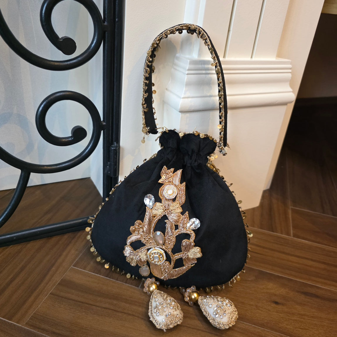 The Hafsa potli[Black] Secondary image