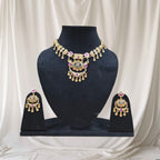 Nura necklace set