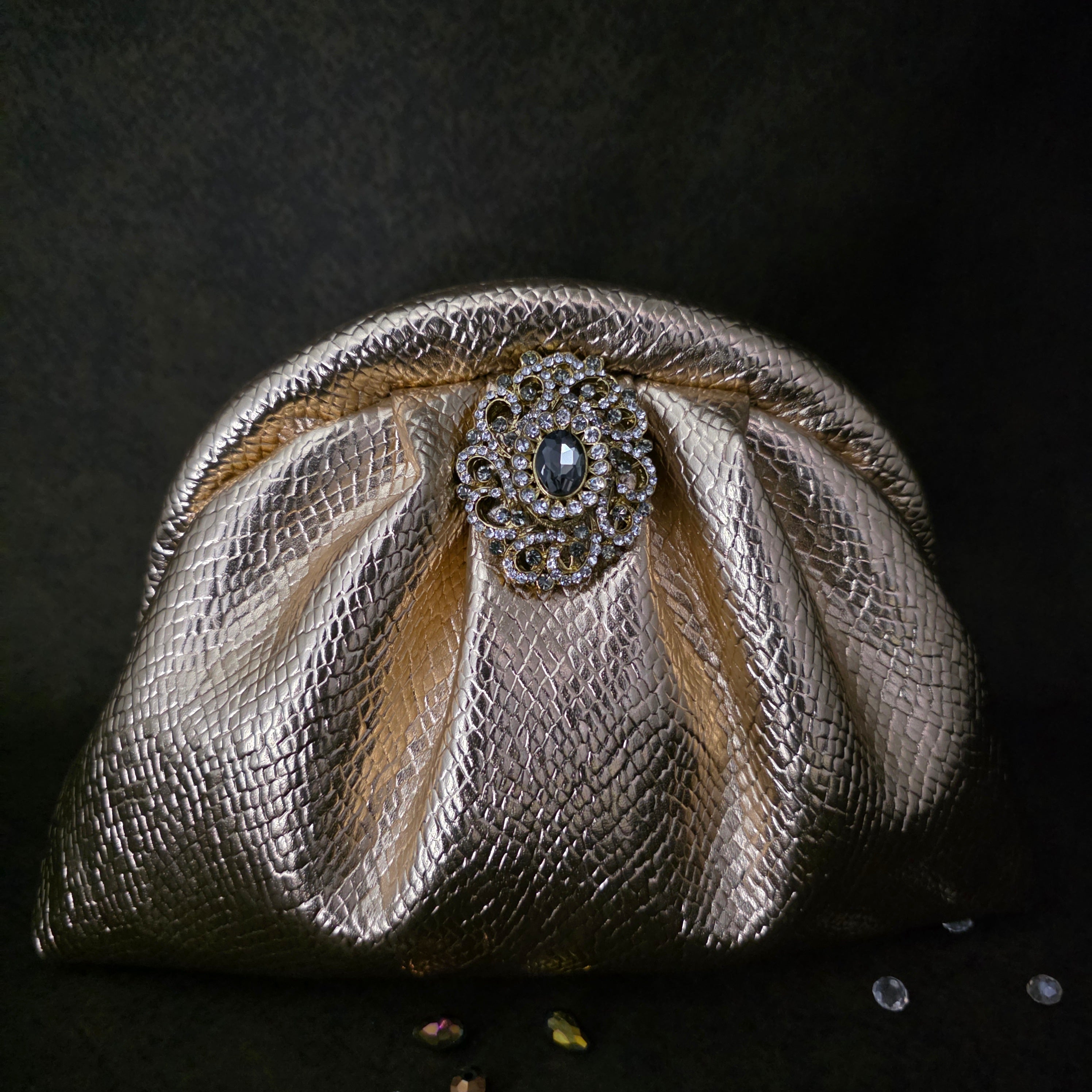 Victorian pouchette in Rose gold