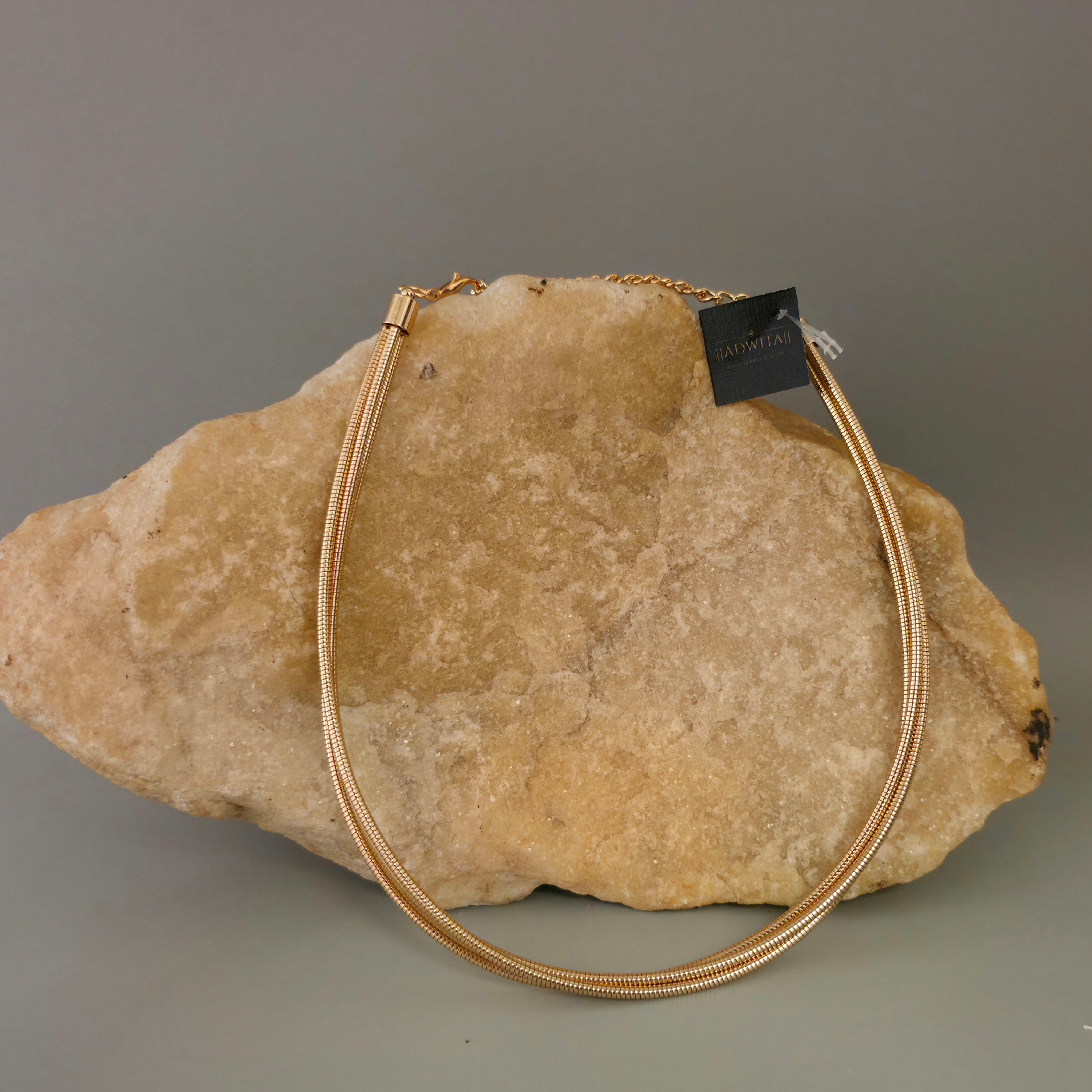 Double chain neckpiece Main image