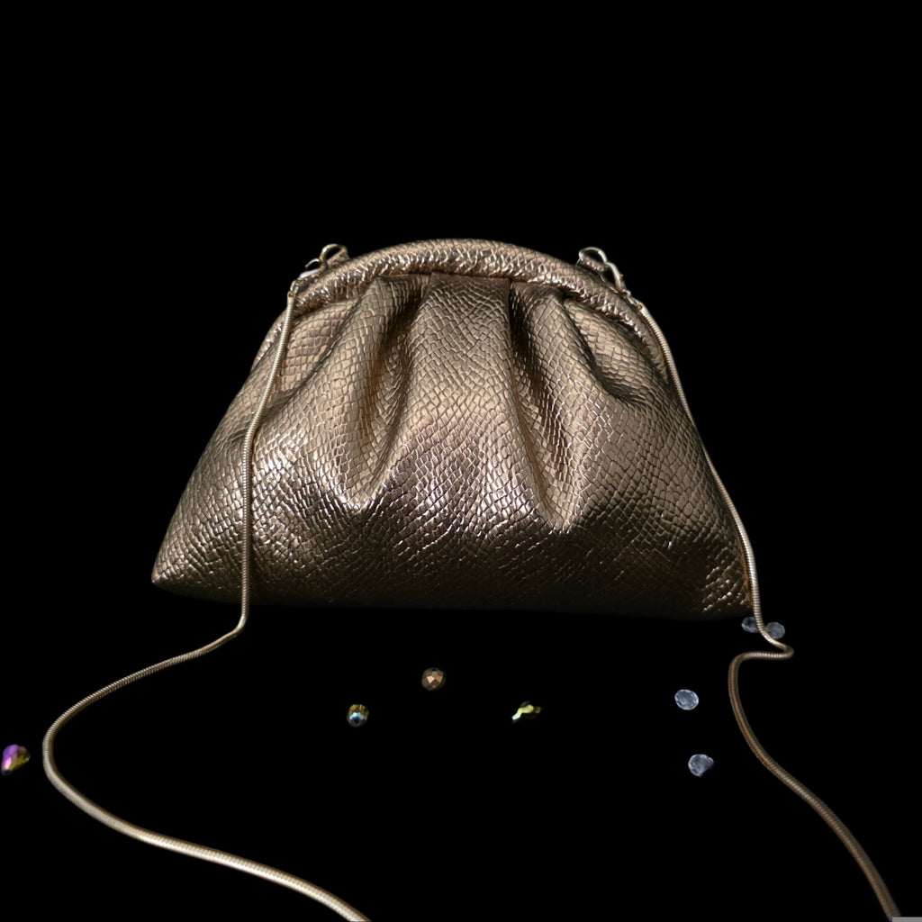 Victorian pouchette- Bronze gold