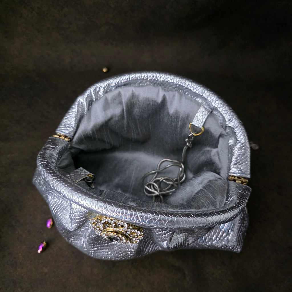 Victorian pouchette - silver