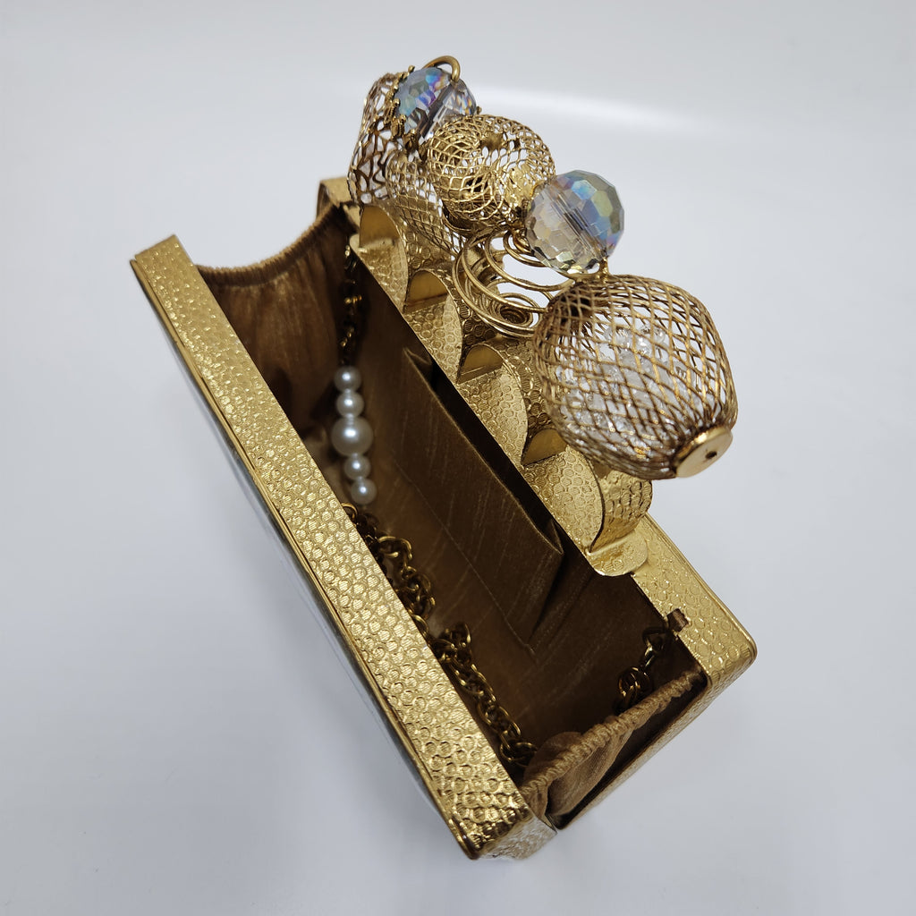 Zarin Clutch [black mother of pearl]
