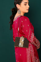 Raas bag antique gold close-up view