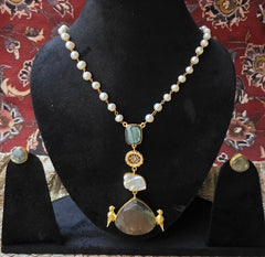 Labradorite bird thewa necklace