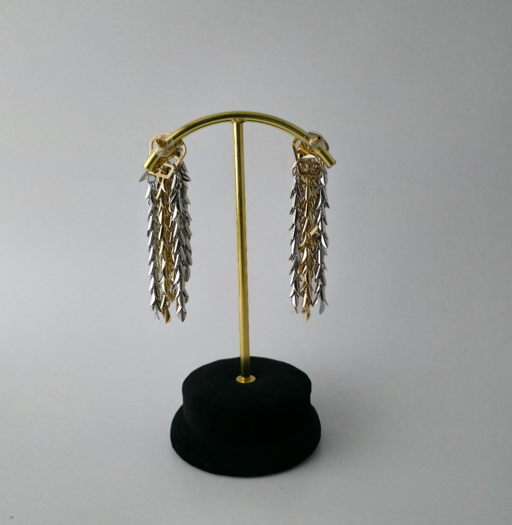 Long Leaves Dangler In Dual Shade