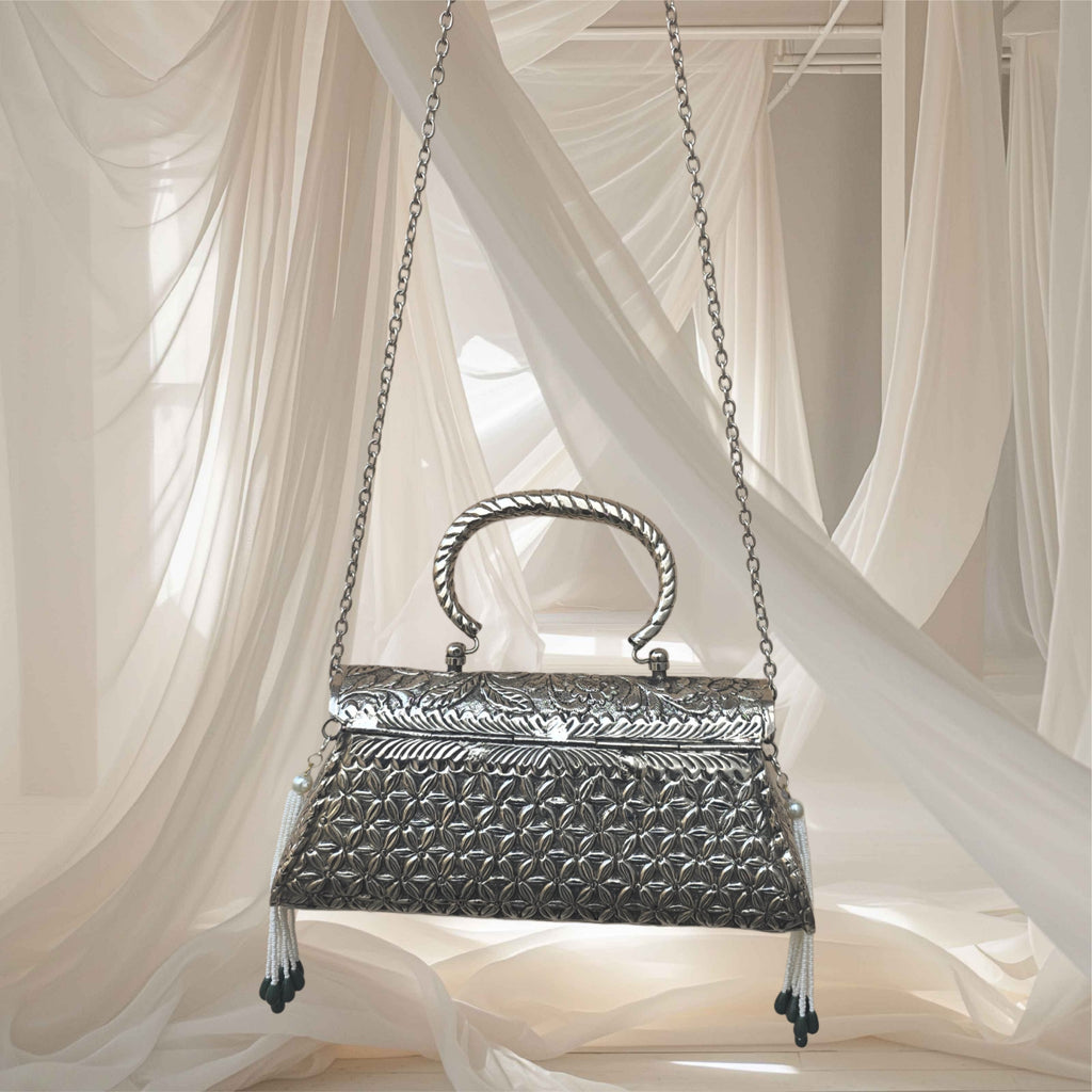 Farah bag in silver