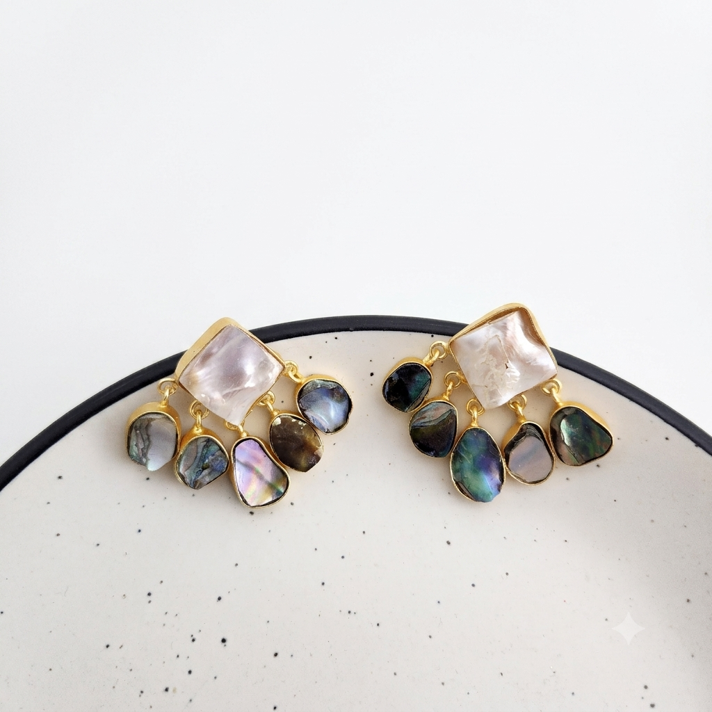 Dorra Hanging Studs