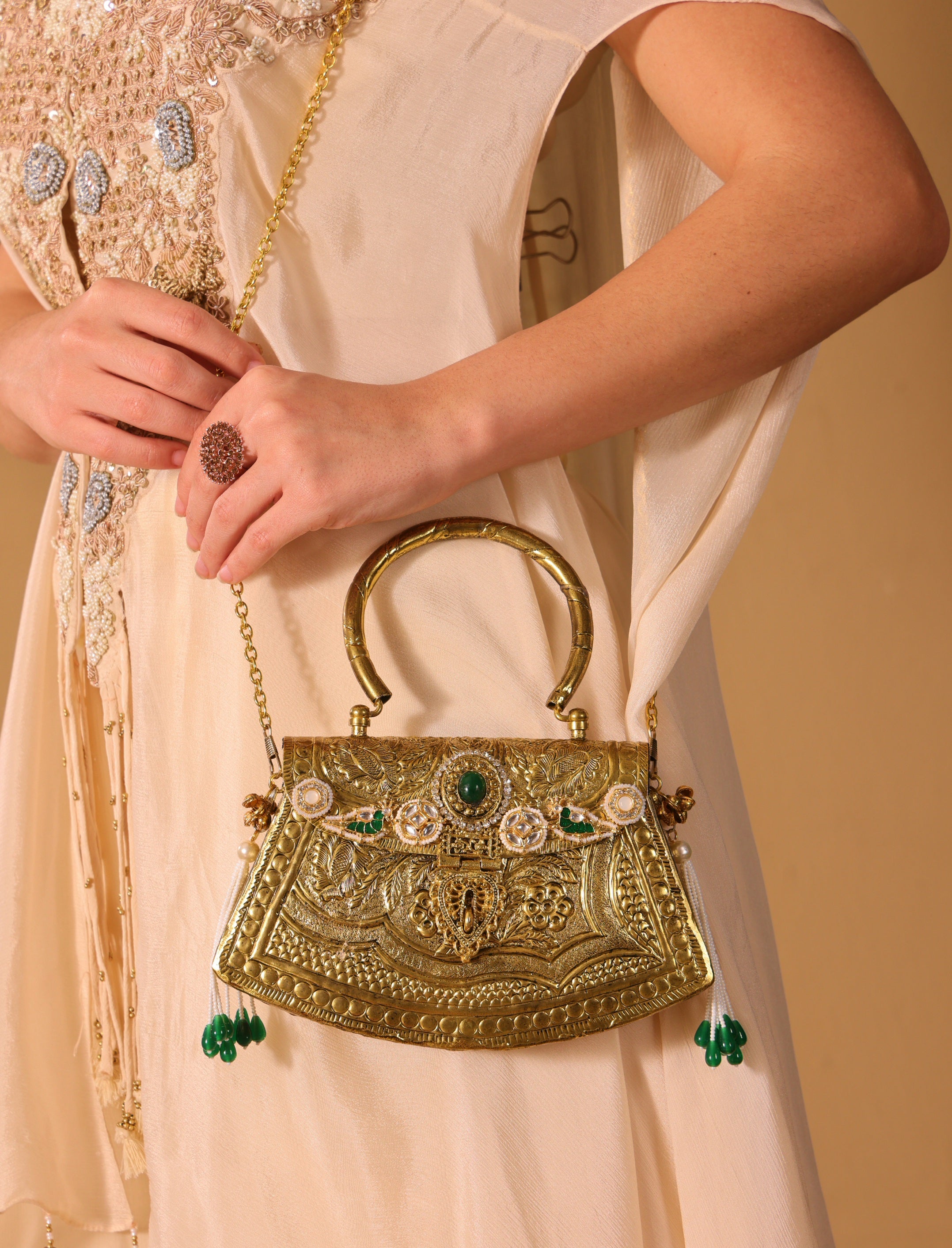 Aadhya bag [Antique gold] Secondary image