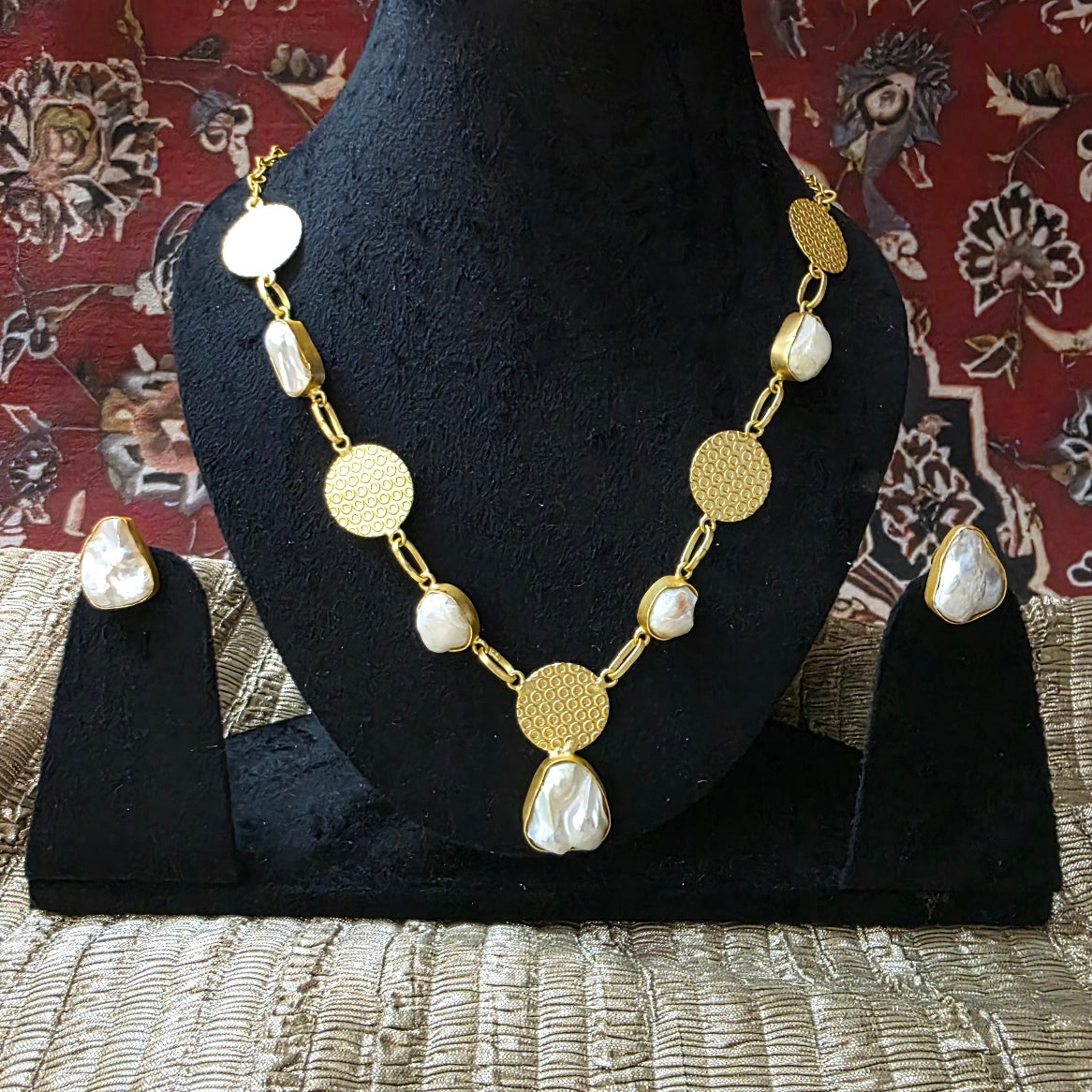 Disc Mop Necklace Set Secondary image